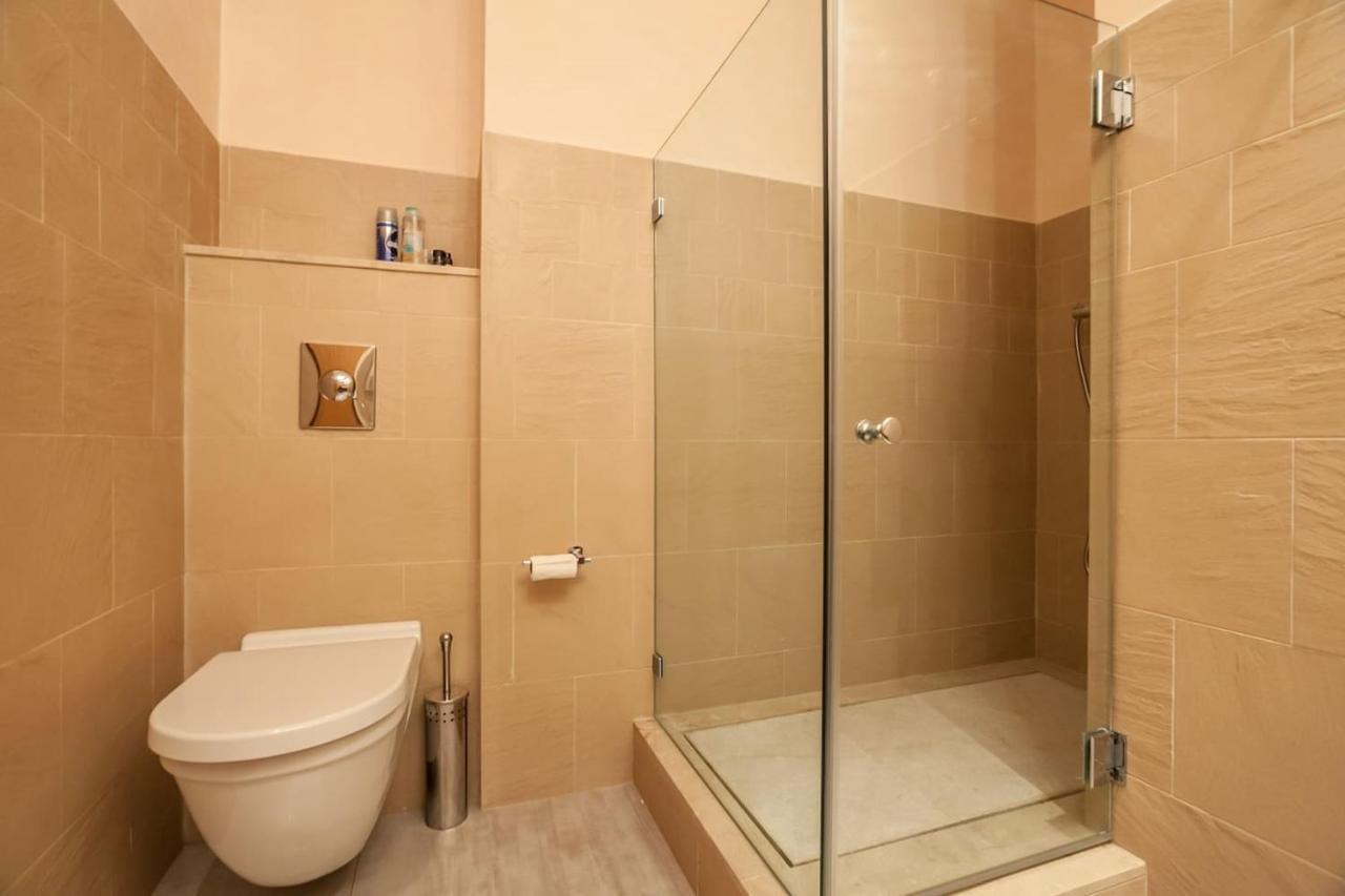 סביליה Apartamento Con Encanto En El Barrio De Santa Cruz מראה חיצוני תמונה